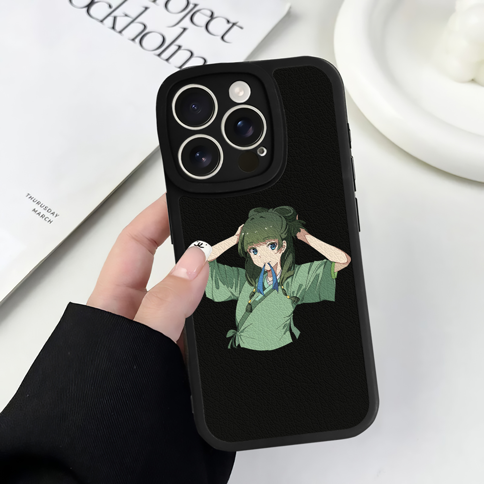 （画像用） 薬屋のひとりごと The Apothecary Diaries 【iPhone 16シリーズ対応】シリコンスマホケース（レザー調） 材質：シリコン
